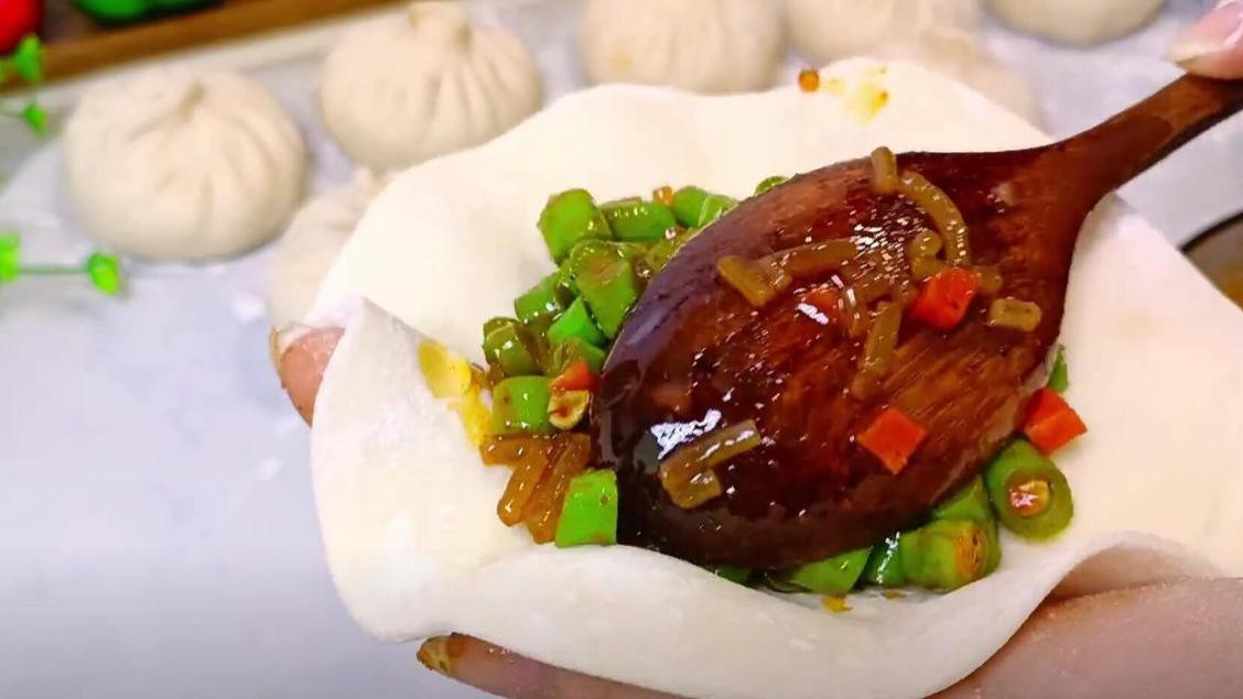 包子建议不要上锅蒸，试试这个办法，做出来的包子比吃肉还香！