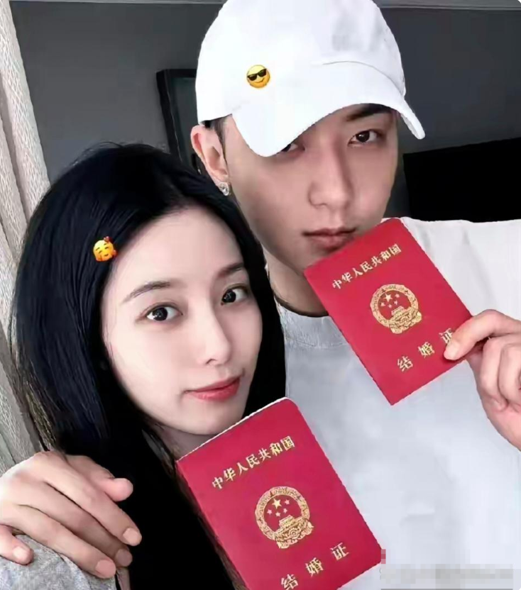 来看看黄子韬和徐艺洋的经济实力差距吧

在娱乐圈的光鲜亮丽背后，黄子韬与徐艺洋的