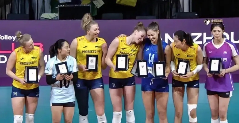 简直绝了！2024女排世俱杯赛最佳阵容已产生

1、MVP绝对是哈克的，她在意大