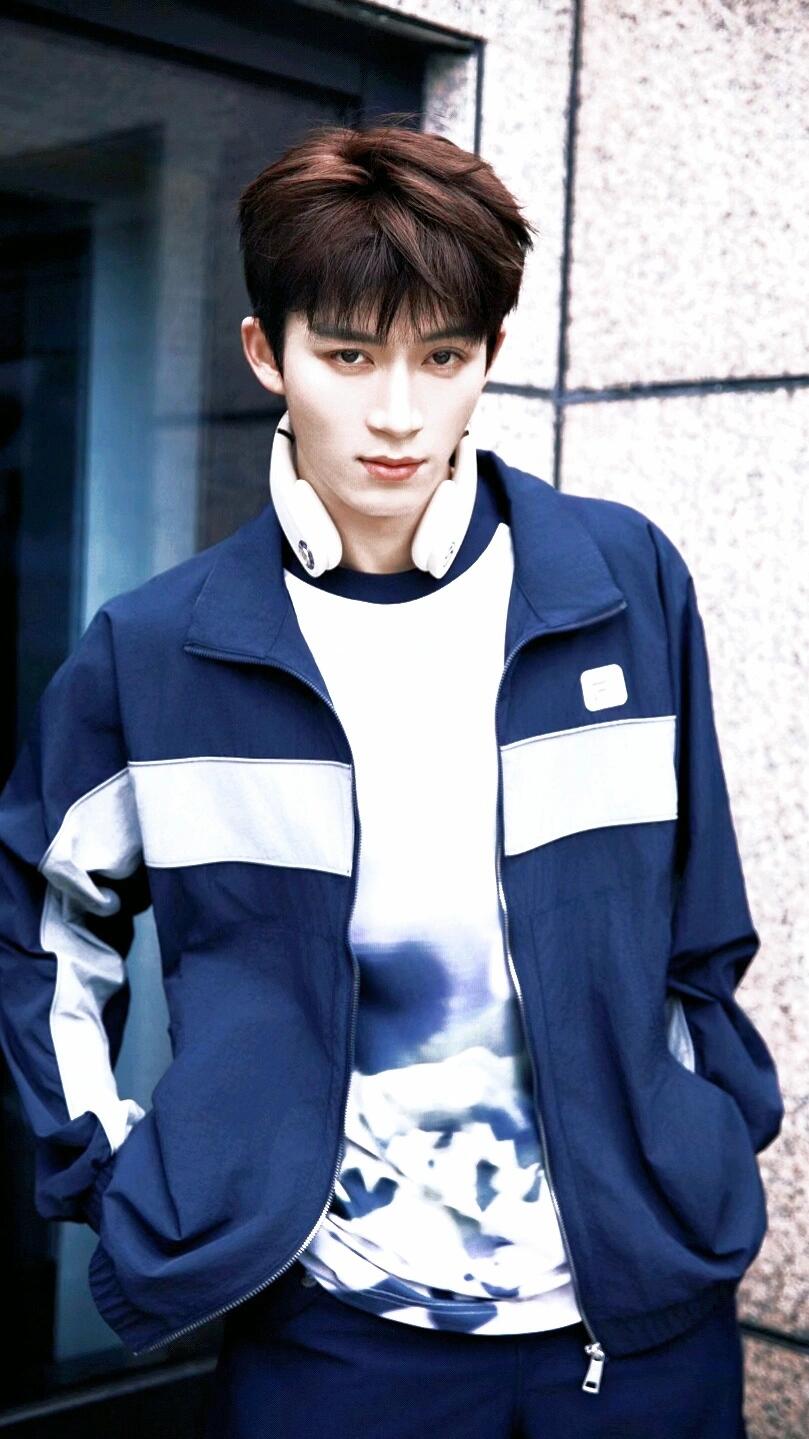 王星越--人见人爱的帅气