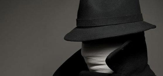 2003年，哈威被以间谍罪判处无期徒刑。当有关部门为他建立犯罪档案的时候，发现他