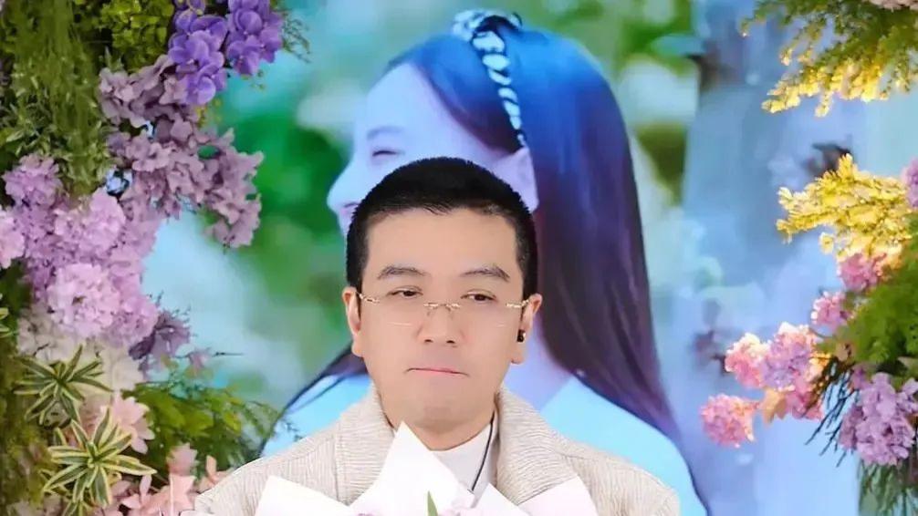 杨子离婚后首场直播：公开财产分配情况，上演深情戏码扬言要追回黄圣依