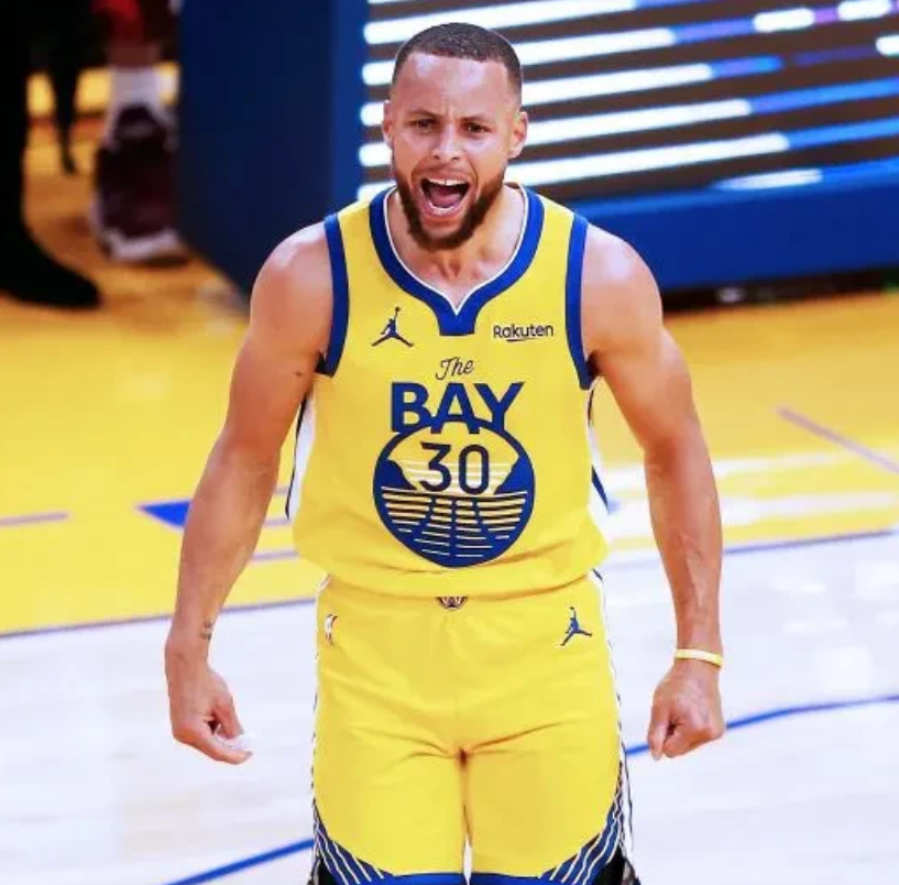 平心而论，NBA真正建立起王朝球队的球星，仅此6人！

1、拉塞尔：凯尔特人王朝