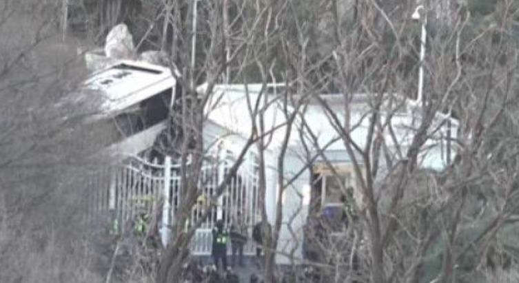 第二次逮捕尹锡悦为什么会成功！

1月15日凌晨千人抓捕，彻底压垮了尹锡悦的心理