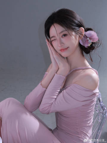 不看我删了 ​