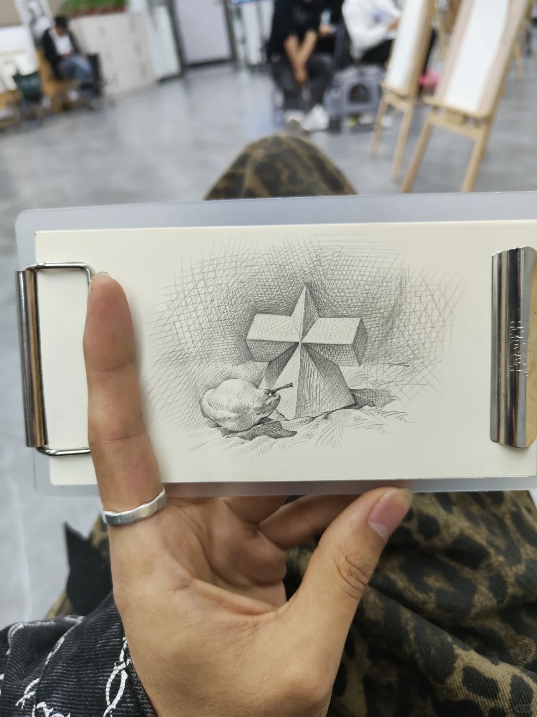 简简单单~
简单的事情重复做，会有意想不到的收获。
家人们之后我会发一些由简单→