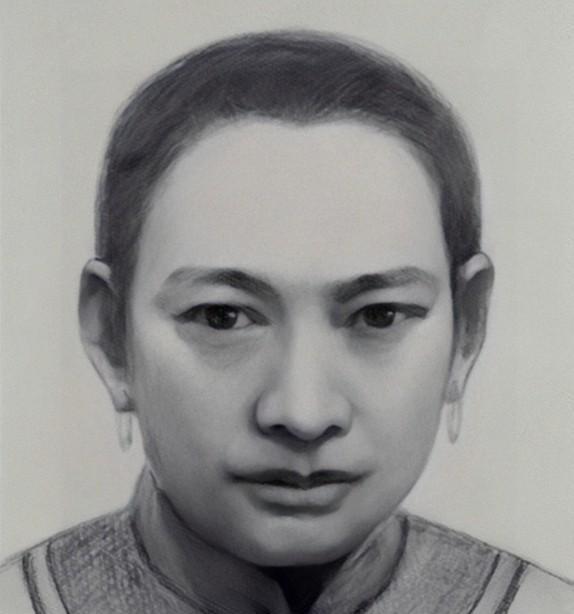 下图这张被修复照片中的女子，是周恩来的生母万氏，她是县长家的千金，也是最爱周恩来