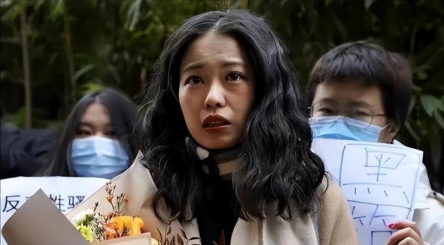 这是弦子?6年前诬告朱军骚扰,让朱军丢掉工作,现在过得如何?(弦子朱军是那个唱歌的弦子吗)-第10张图片-九妖电影 这是弦子?6年前诬告朱军骚扰,让朱军丢掉工作,现在过得如何?(弦子朱军是那个唱歌的弦子吗)-第10张图片-九妖电影