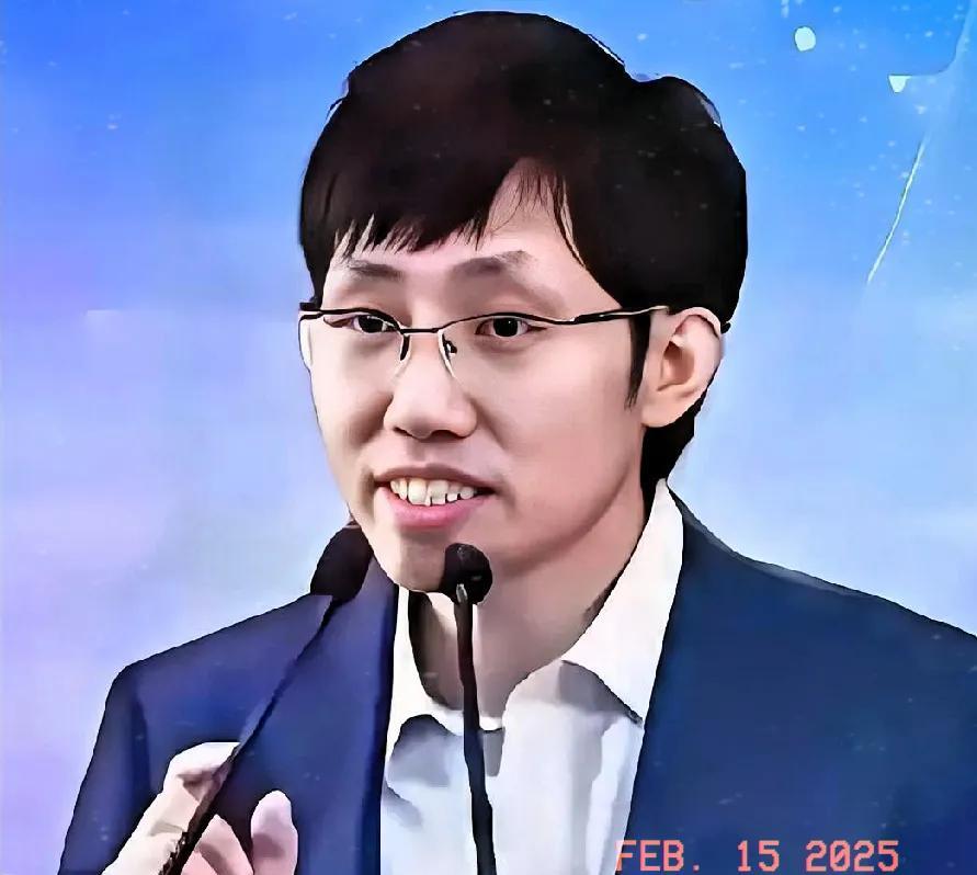 梁文锋：科研经费不能乱花，三年没有成果的项目就不要继续拿经费了。科研经费是国家和