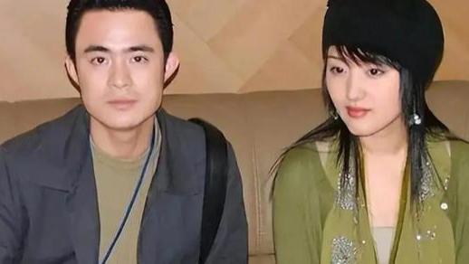 分手26年，赖文峰出狱后在乡下老家结婚，杨钰莹至今却未婚未育！