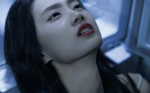 老公出车祸，作为妻子，我没日没夜的守了他三年，醒来后为了他的白月光，让我滚，我潇洒离开后，他却疯了。