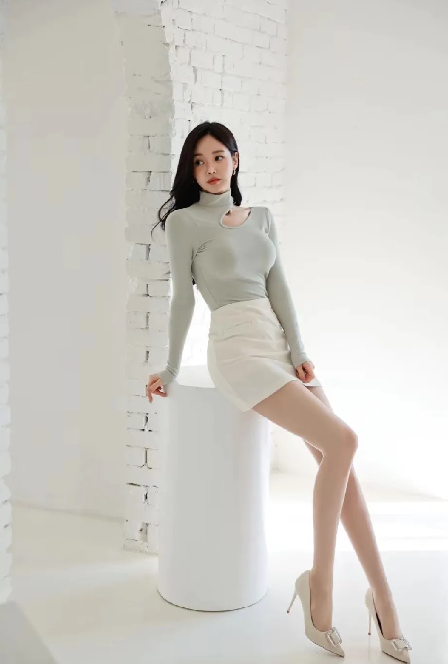 于阗采花·李白