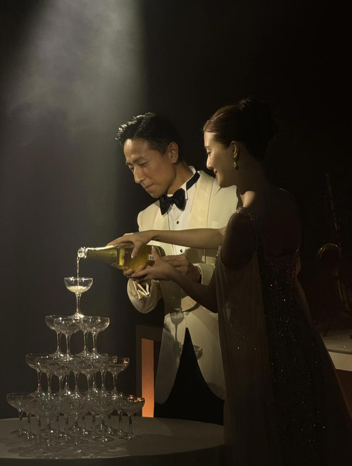 吴千语施伯雄爱的礼赞
