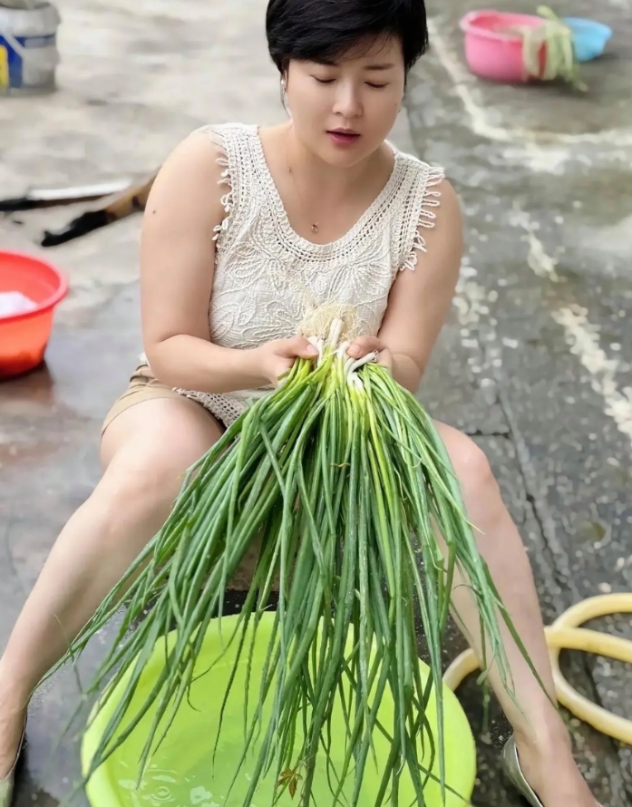 今天早上做个葱油饼吃吧！