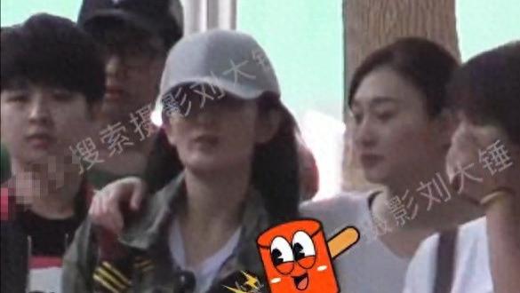 八卦媒体曝谢娜李小冉闹掰的原因 李小冉为逃避前男友纠缠
