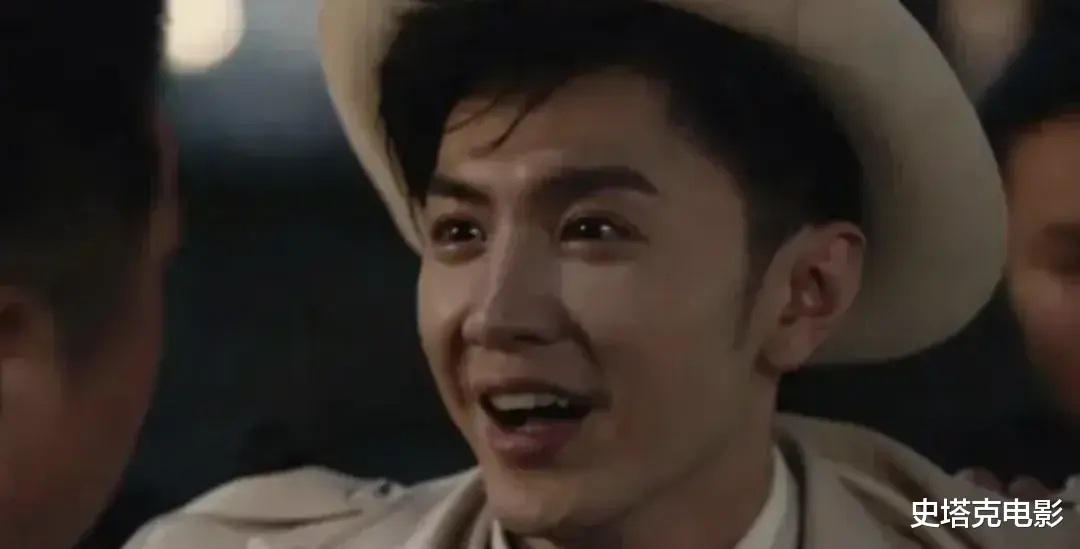 《暗夜与黎明》：好家伙，陈哲远涂口红就算了，看到姚安娜我心情复杂（小说暗夜与黎明在线阅读）-第3张图片-九妖电影