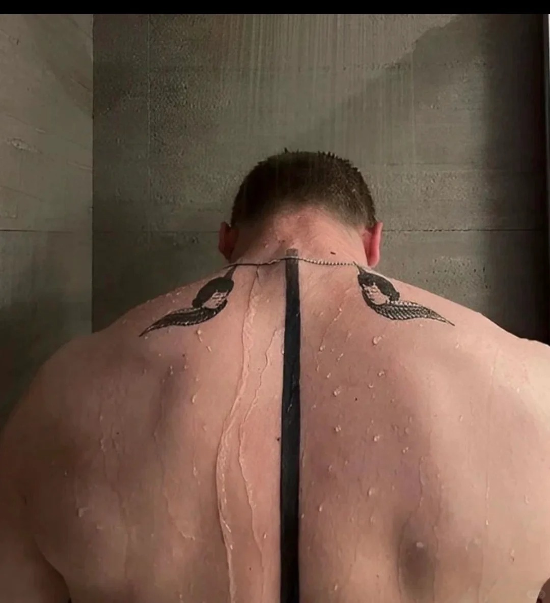 医护人员不能纹身么？我的第四个纹身
大部分医护人员都可以有纹身，需要在自己不显眼