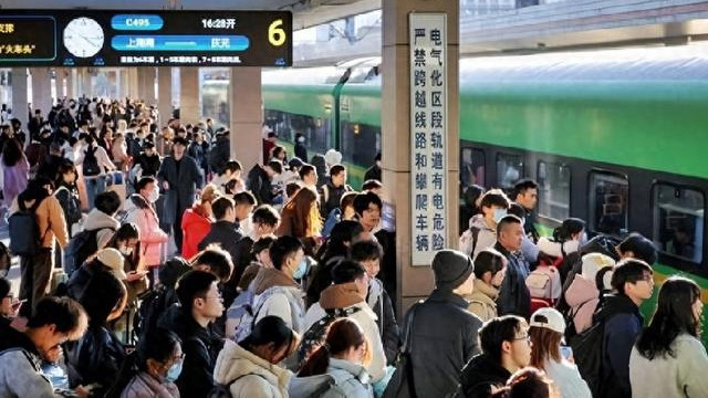 一天200万人受骗，央视曝光抢票软件真相，加钱也买不到票