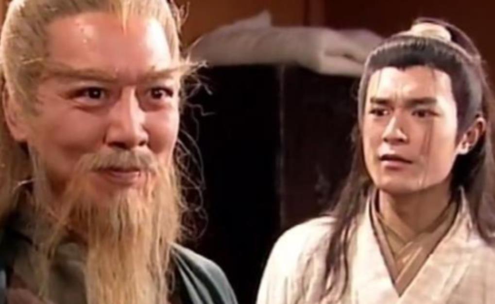 黄药师为什么对郭靖有所不满呢？郭靖说：“你杀了我五个师傅。”黄药师则回答道：“我