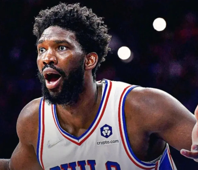 22号，天还没亮，NBA就传来两新消息：

1、认栽了？费城76人多位记者面对现