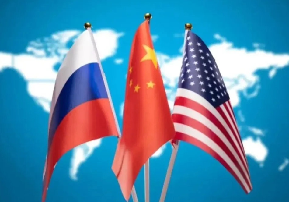 俄罗斯和美国接触，中国不用急，今天下午普京主动打电话解释:发展对华关系绝非权宜之