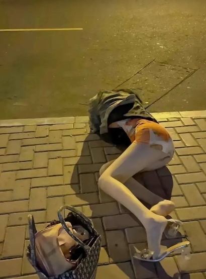 如果你在路上碰到这种情况，应该把她扶到哪里呢