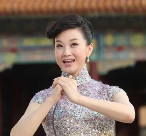 宋祖英近况罕见曝光住北京豪宅身材丰腴，年近60皮肤光滑不显老-第8张图片-九妖电影