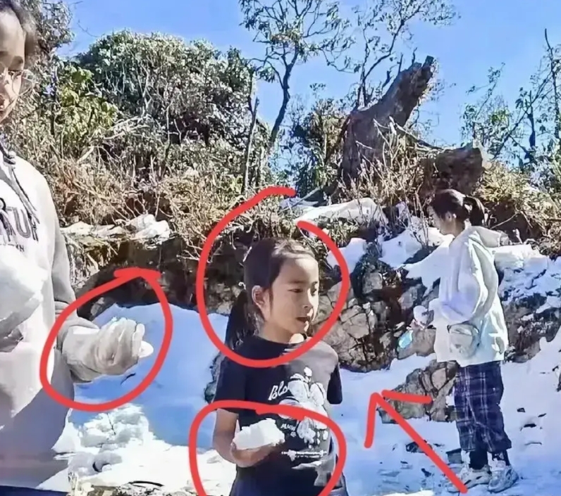 太荒谬了，云南8岁女孩走失，都是因为她妈妈太节省了。

大冬天的，别人家的大孩子