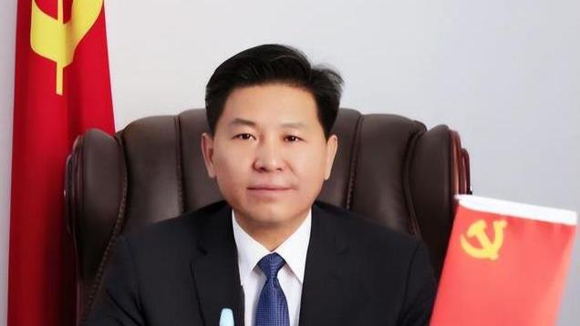 绝不姑息 中纪委打虎 青海省委宣传部副部长张琨明主动投案 今年49岁