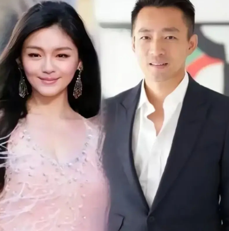 大曲线为什么咬着汪小菲不松口？

苏姐直播时说，
之前有很多人说小梅会不会也是捞