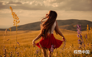 结婚纪念日当天，我老婆跑去骑行，当晚我刷到了她男助理的朋友圈。