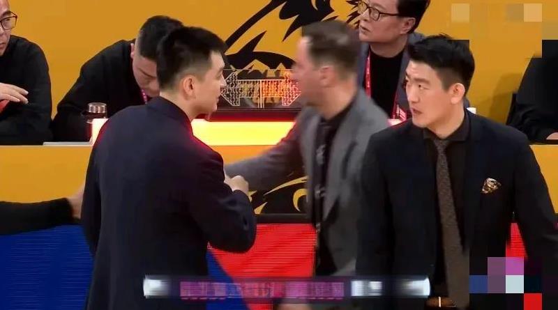 广厦108:93辽宁，广厦豪取主场18连胜，辽宁吃到赛季第12场败仗。
值得一提