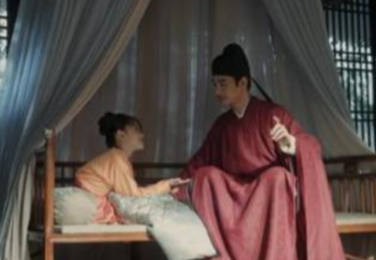 公元1060年，喝过鹿血酒的驸马李玮看着床上昏迷的公主，伸手将其内襟扯开，正待挺