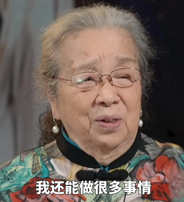 “容嬷嬷”李明启这番话触动了多少人的心？

李明启感慨:“我现在要是，哪怕是40