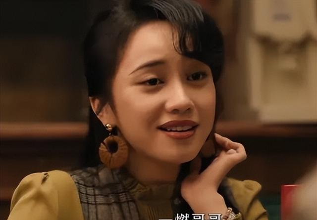 没想到这次，74岁张艺谋换了种方式，让世界再次“刮目相看”！（张艺谋28岁高考）-第4张图片-九妖电影