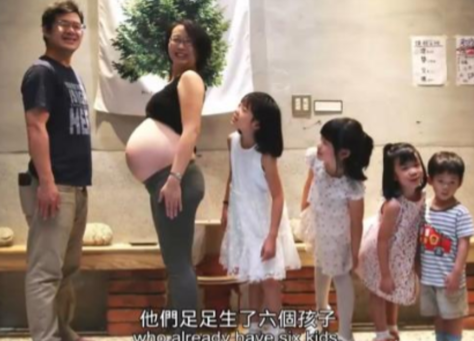 “生娃成瘾！”2022年，39岁台湾女子，10年生了6个孩子，公婆痛哭：求你别生