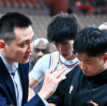 上海男篮主教练卢伟谈球队大胜北京晋级俱乐部杯决赛，他表示：这场我们打得非常棒，打