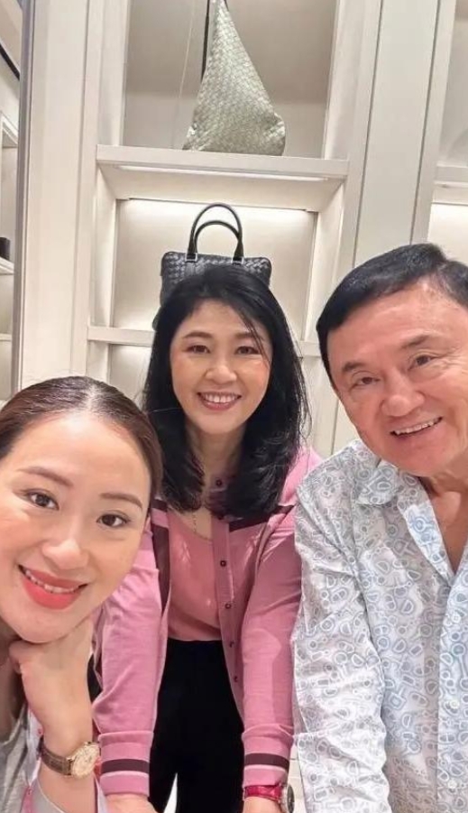 具有华人血统的他信之女贝东丹当选泰国新总理。