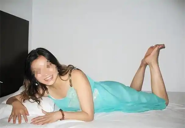 二婚妻子管钱27年，丈夫患病急需治疗时，妻子竟称家里一分钱也没有，丈夫：我真想抱