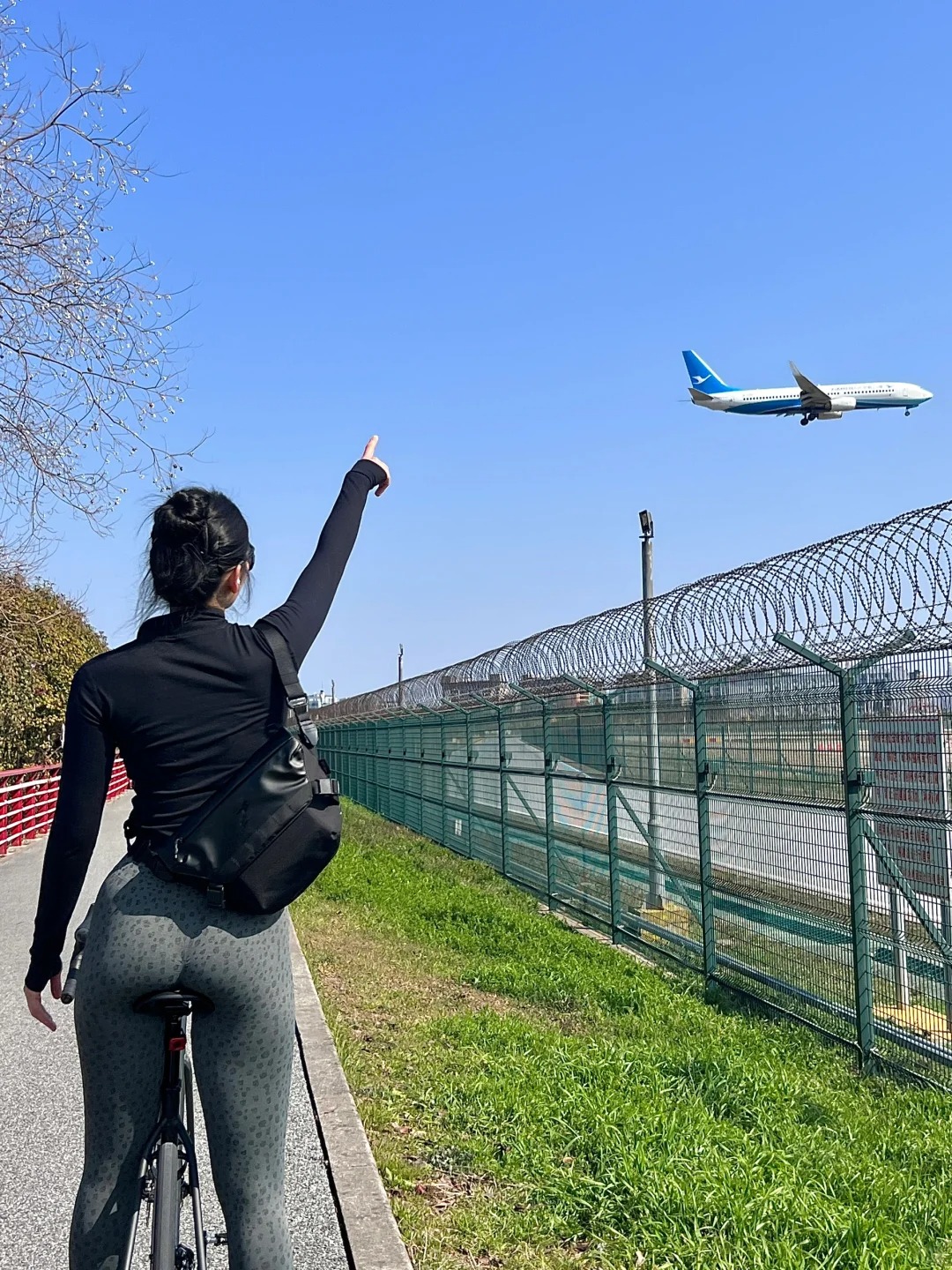 174高个子女孩 | 出来骑车追飞机啦✈️
上海最近的天气真的是爱了🥰
休息期
