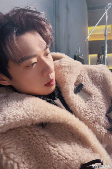 #女友视觉下的魏大勋#魏大勋最新库存来了，这不是女友视角是什么啊！魏大勋梦女在这