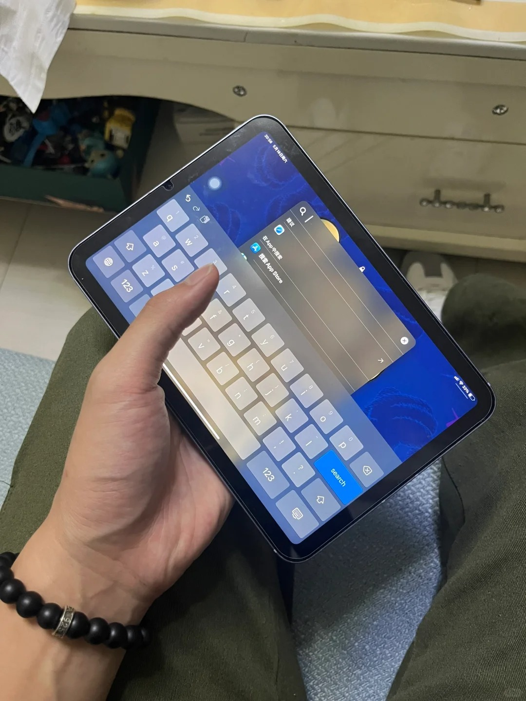 不想要出了
ipadmini6
放家里吃灰 里面有轻微刮痕不影响使用
有缘出不着