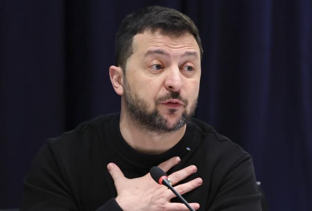 乌克兰政坛地震，外长库列巴辞职不到1天，乌驻日大使参拜靖国神社

就在乌克兰总统