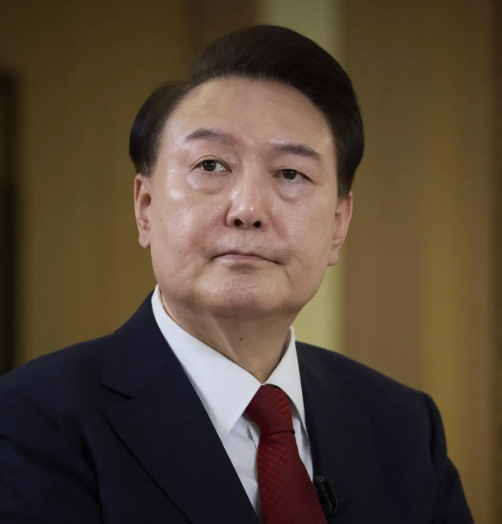 快讯快讯！
惊爆！1 月 3 日韩国公调处硬刚尹锡悦，冲破警卫封锁线请他“喝茶”
