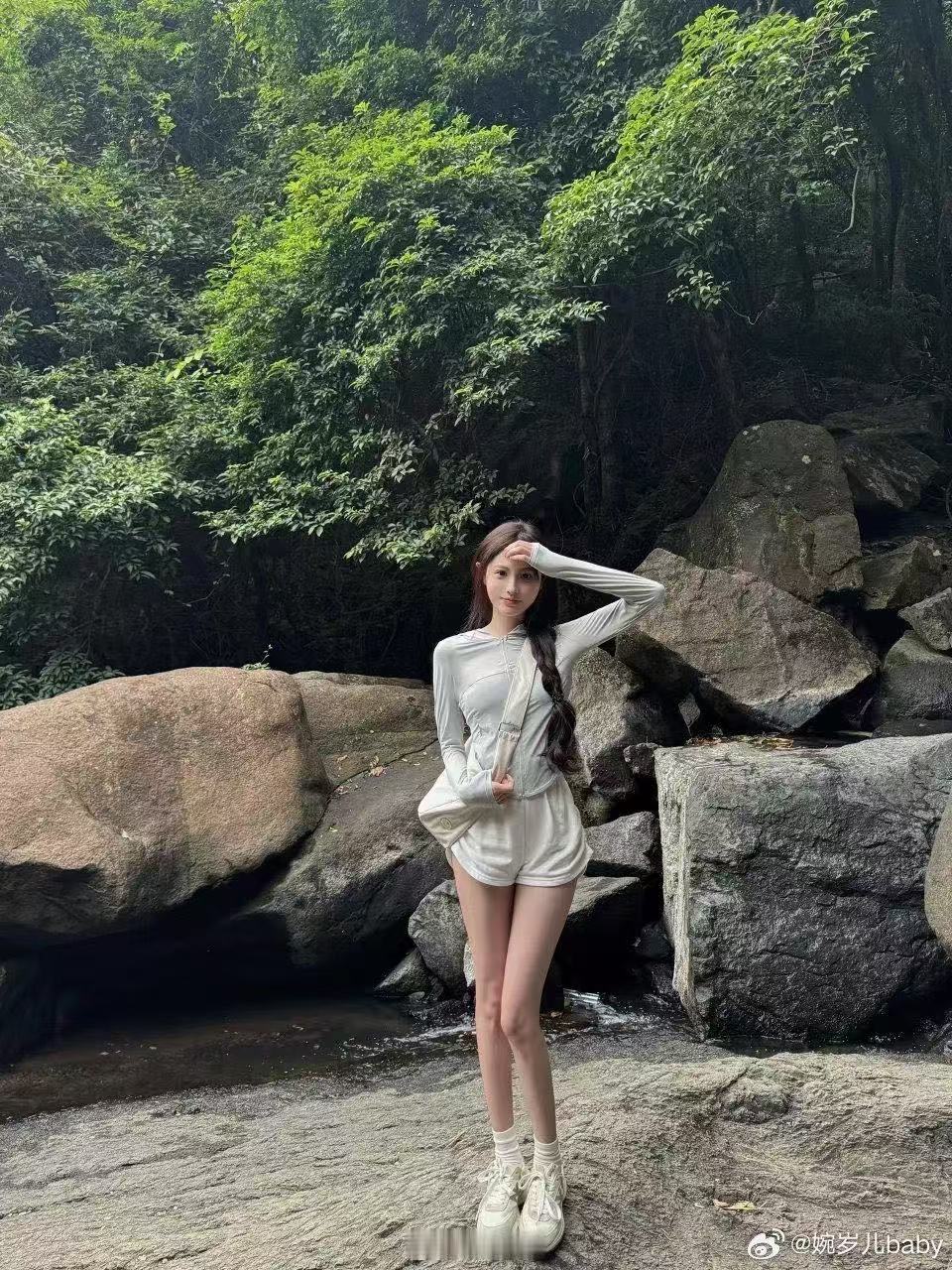 你舍得请我吃什么饭呢哈哈哈哈哈