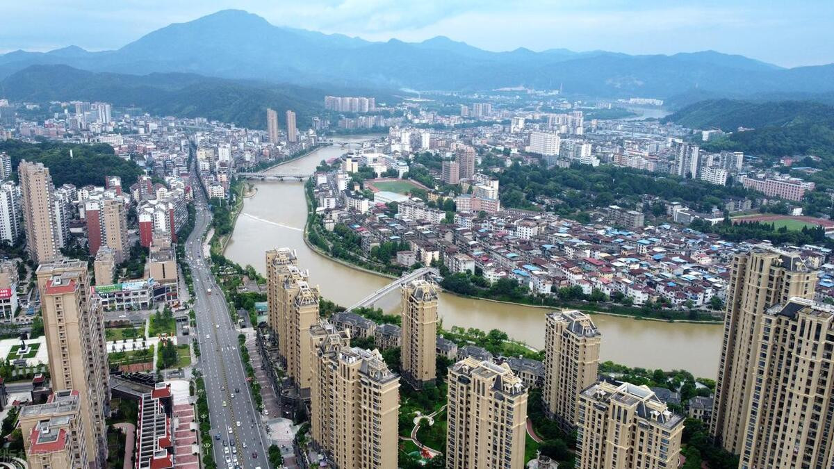 南平市和龙岩市都去了，不敢相信已经发展成这样了！