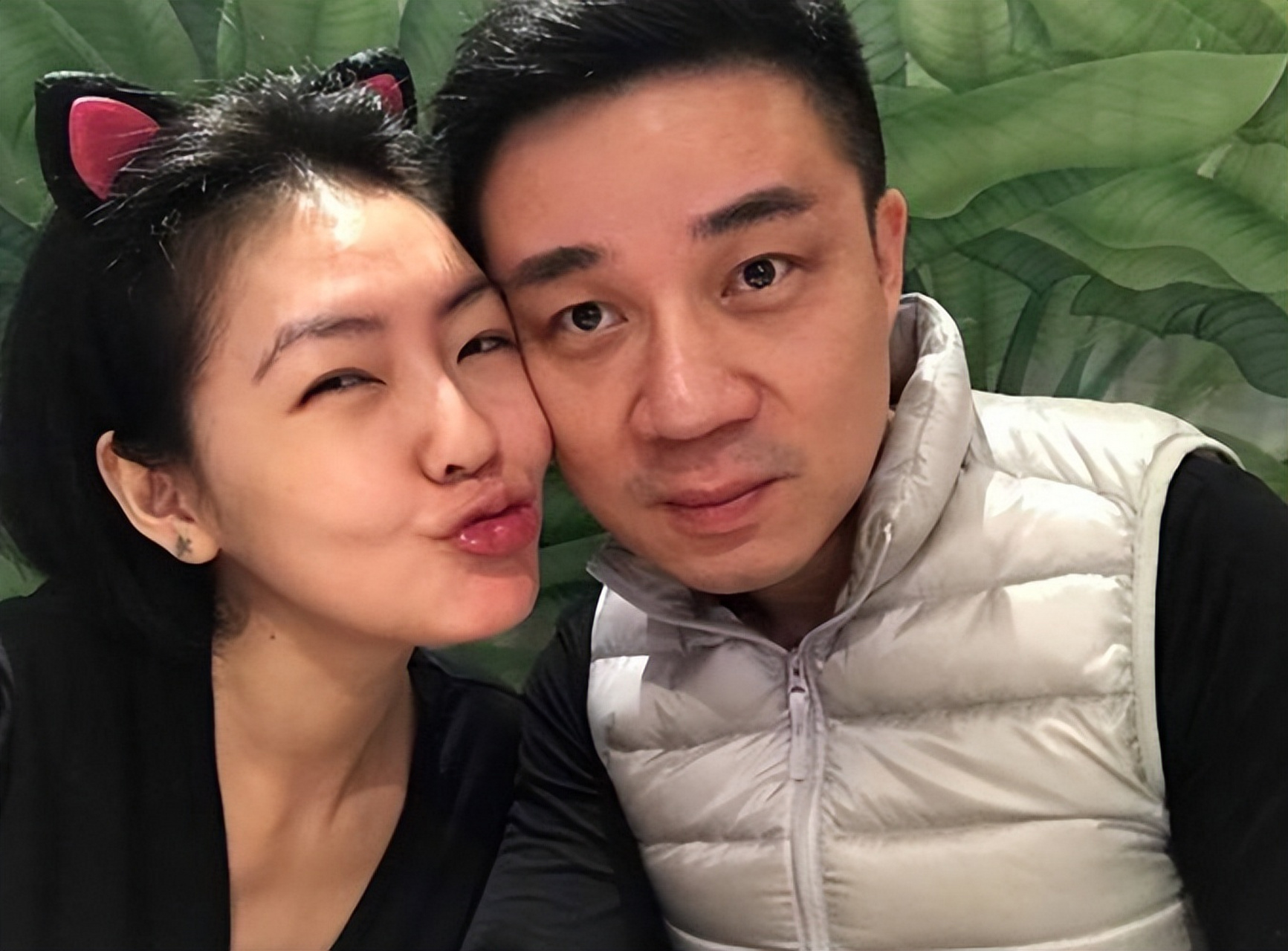 拿这3样做对比，就知道汪小菲输给许雅钧太多了！