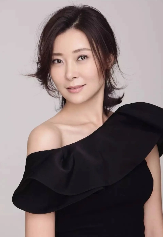 柯蓝：捧红李亚鹏却遭背叛