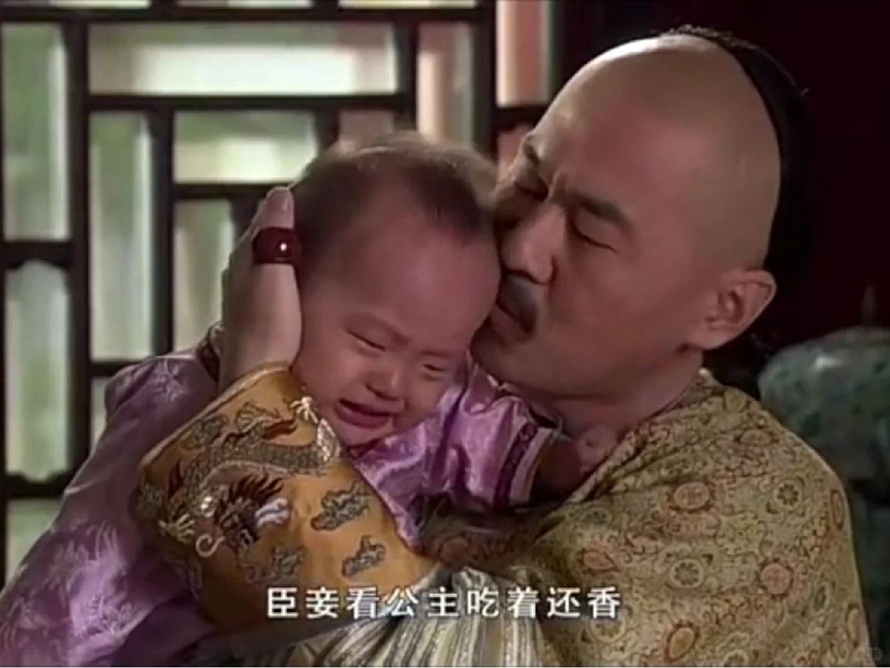 小宝宝的哭戏都是怎么拍的啊？
温宜每次都哭得很真实
还有温太医抱着的静和
还有滴