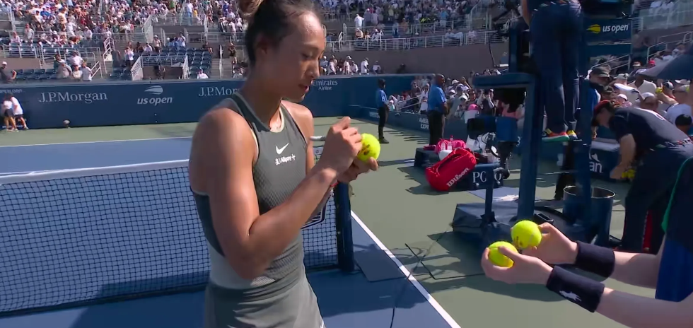 美网次轮郑钦文2:1安德烈耶娃，赛后发言令人感动！

1、“输掉第一局之后，我逐